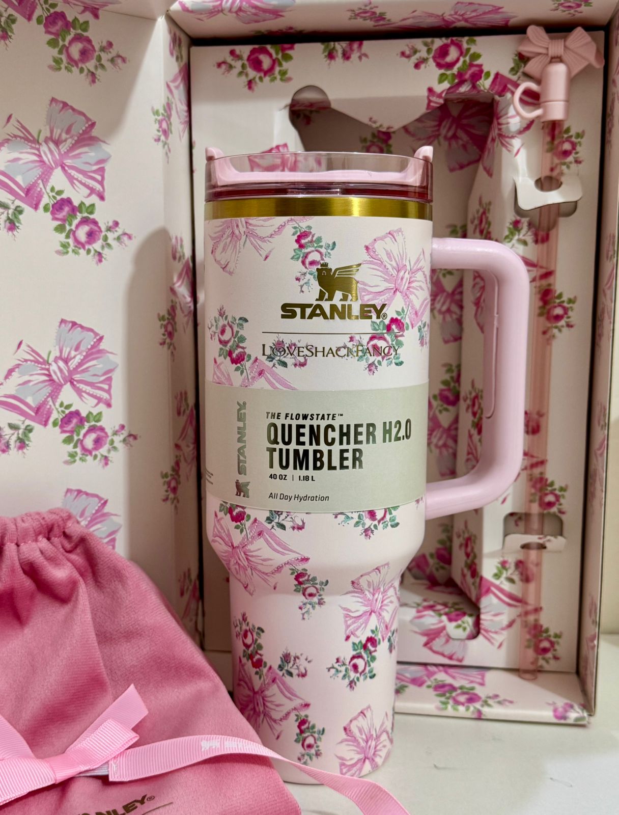 Stanley 1913 x LoveShackFancy Holiday Quencher® H2.0 Flowstate™ Tumbler